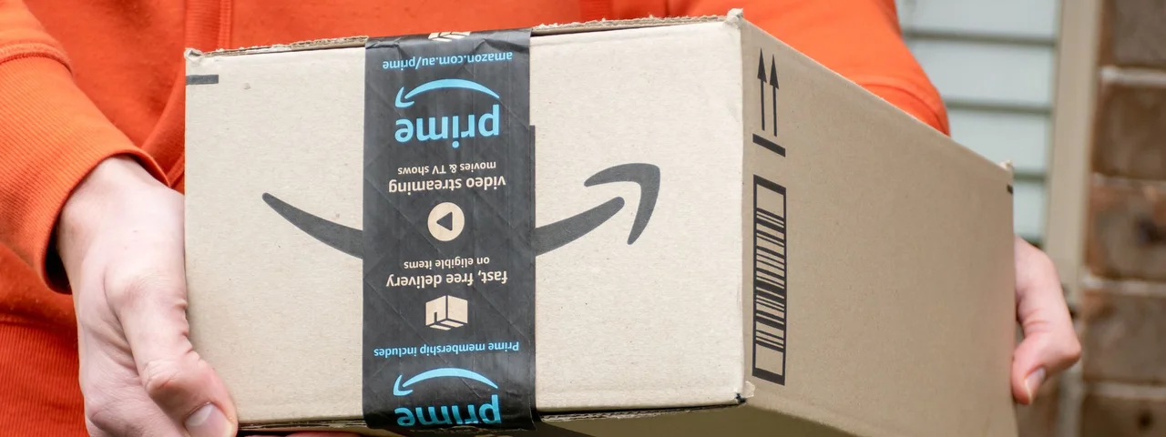 Preços na Amazon podem subir após impacto das tarifas de Trump, alerta CEO