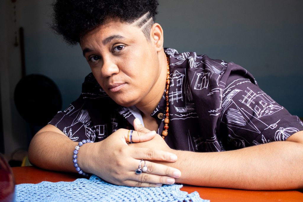 Lets se apresenta no Projeto Ensaios, da Thelema