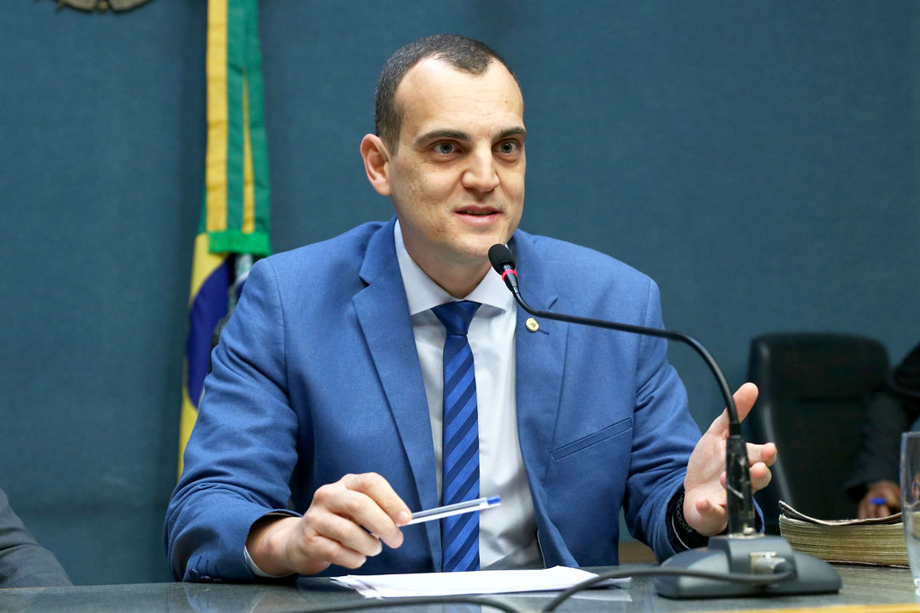 Alcântaro Filho defende plano estadual de segurança para proteger profissionais da infância