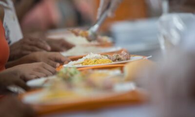 Bom Prato serve mais de 30 milhões de refeições, entrega novas unidades e tem 95% de avaliação ótima em pesquisa de satisfação