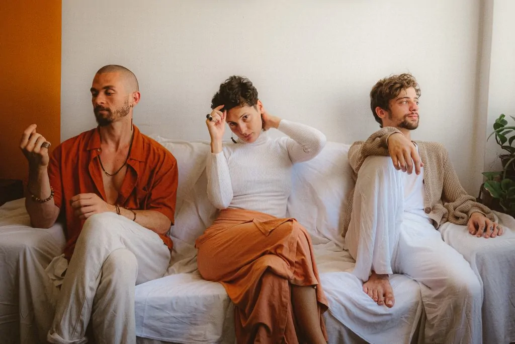 Chorou Bebel lança EP “3×4” em despedida da cantora Rany Baby