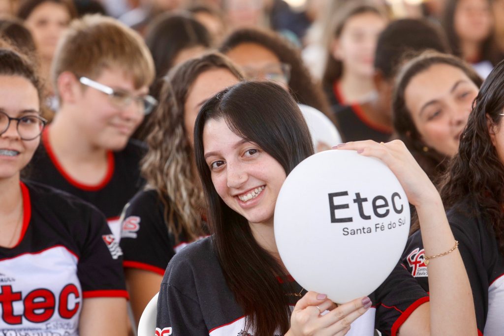 Com expansão histórica, São Paulo avança em 134% número de estudantes no ensino técnico