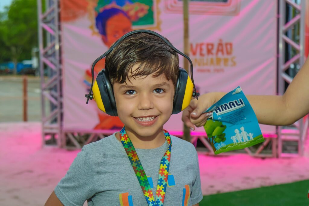 Réveillon inclusivo: Prefeitura de Linhares distribuirá abafadores para pessoas sensíveis a ruídos