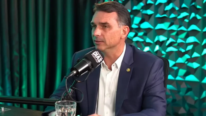 Flavio bolsonaro irmaos dias podcast 11 dez 2025 848x477