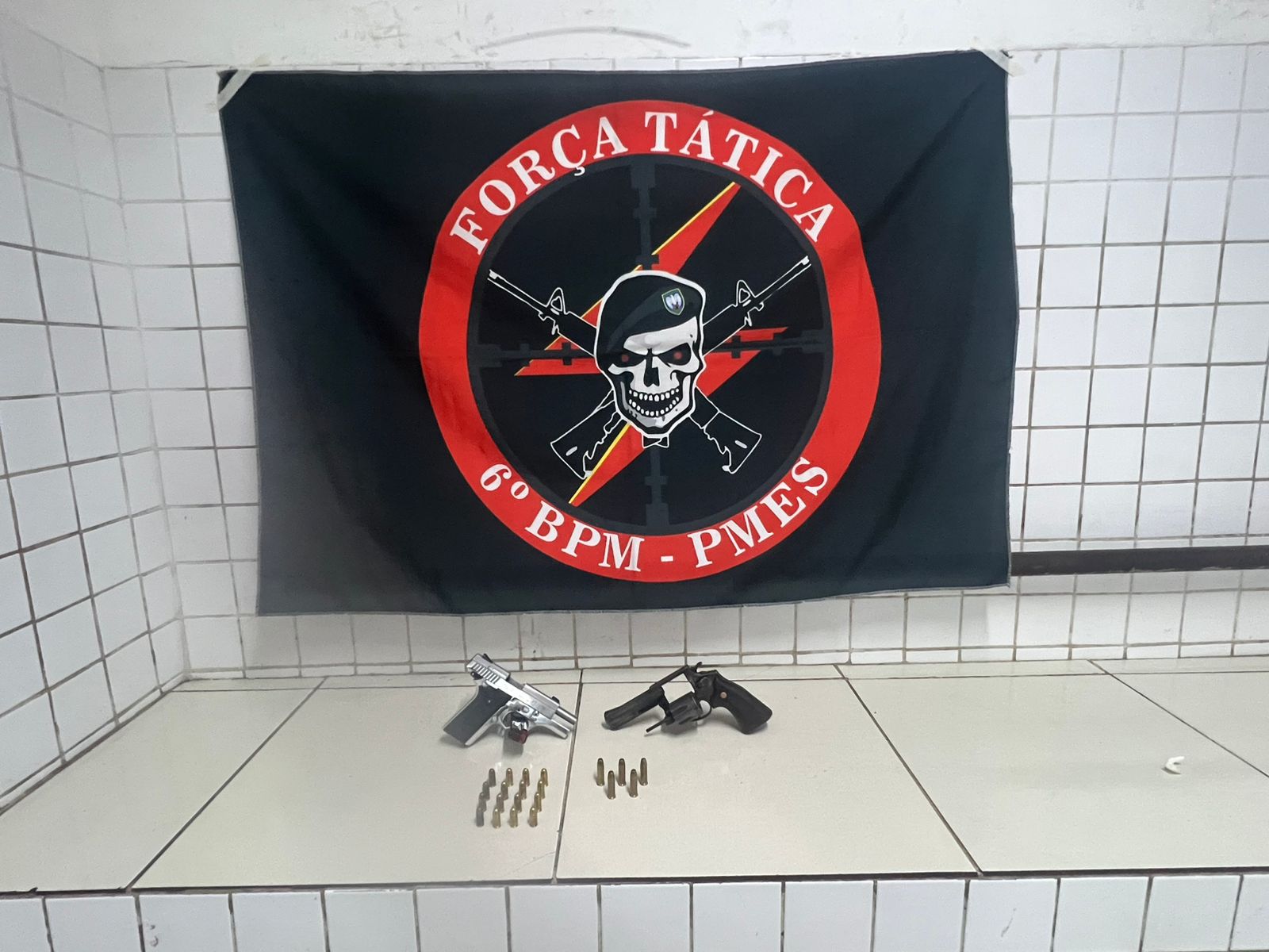 6º BPM APREENDE ARMAS DE FOGO E E MUNIÇÕES NA SERRA