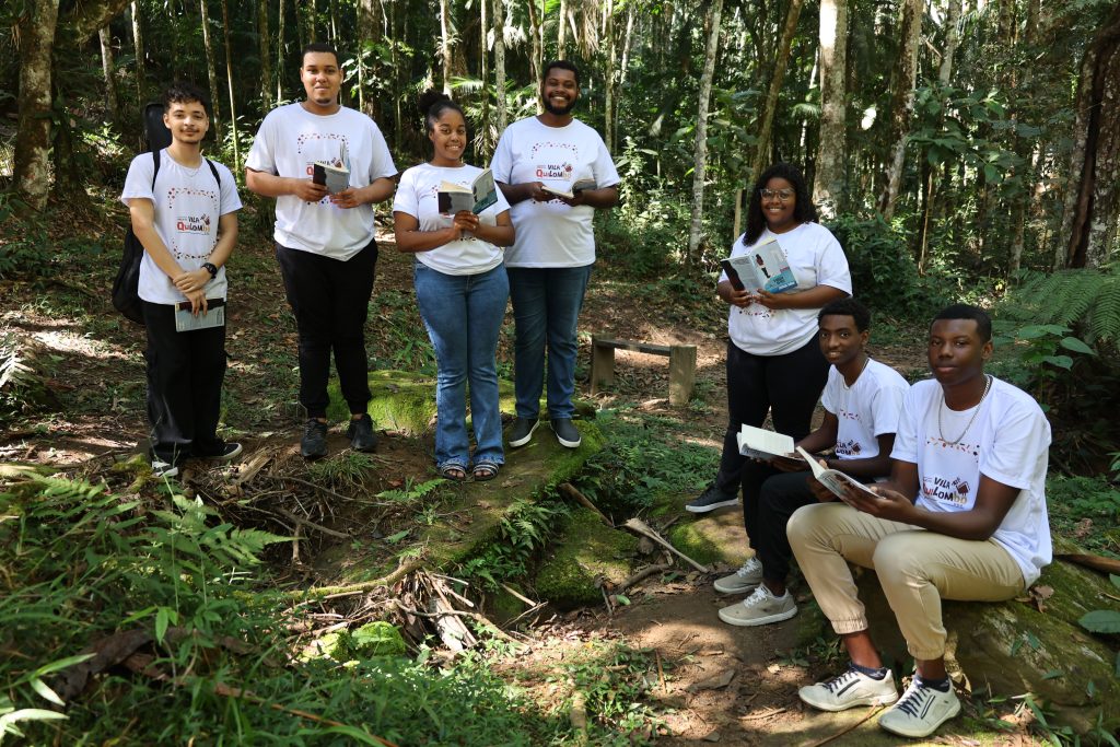 Coletivo literário lança desafio de leitura com obras nacionais que abordam a questão racial