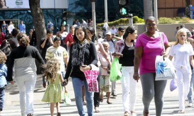 Desemprego cai para 5,1% em dezembro, o menor já registrado
