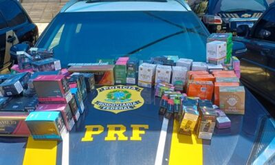 PRF apreende cigarros contrabandeados e cigarros eletrônicos na BR-101, em Guarapari