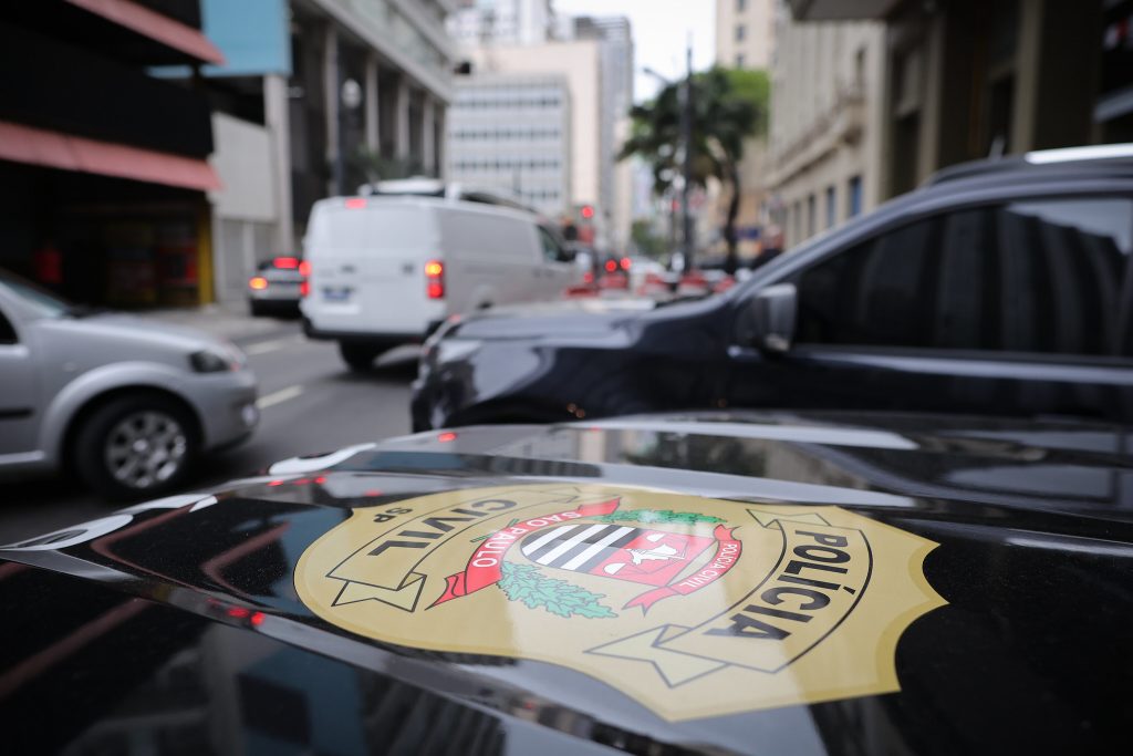 Polícia Civil liberta vítima de sequestro e recupera caminhão roubado na Grande São Paulo