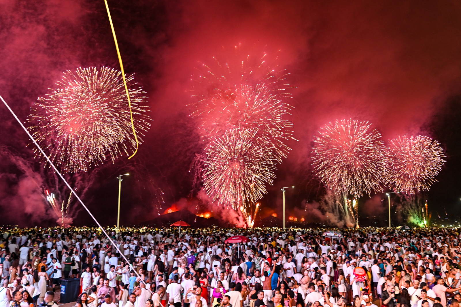 Réveillon 2026 impulsiona turismo no Espírito Santo, com alta no gasto médio e recorde de aprovação