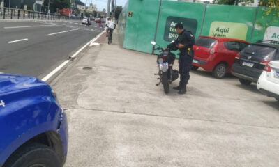 Guarda de Vitória recupera moto furtada em Vila Velha e detém condutor