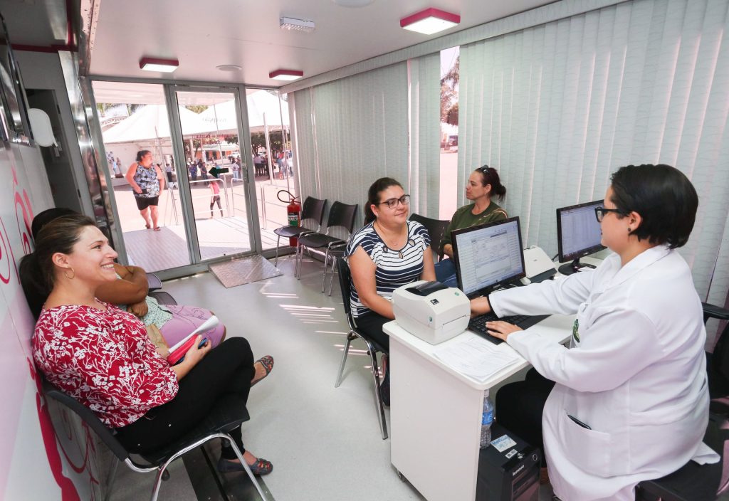 Carretas da Mamografia: número de atendimentos cresce 76% e chega a 117 municípios paulistas