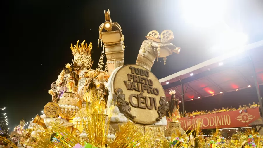 Com homenagem a atriz Léa Garcia, Mocidade Alegre conquista 13º título do Carnaval de SP
