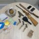 Polícia Civil prende suspeito em flagrante e apreende arma, munições e drogas durante operação em Aracruz
