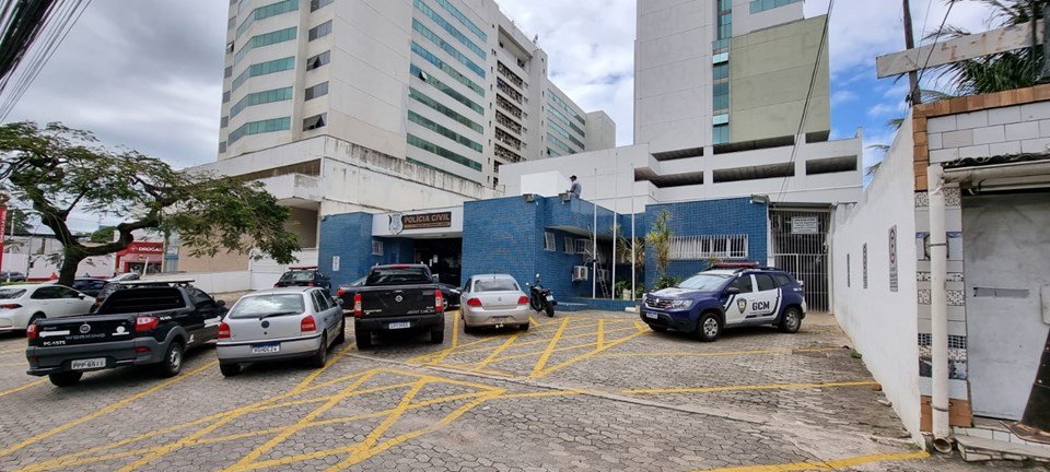Polícia recupera equipamentos de transmissão furtados de torre de telefonia em Fundão