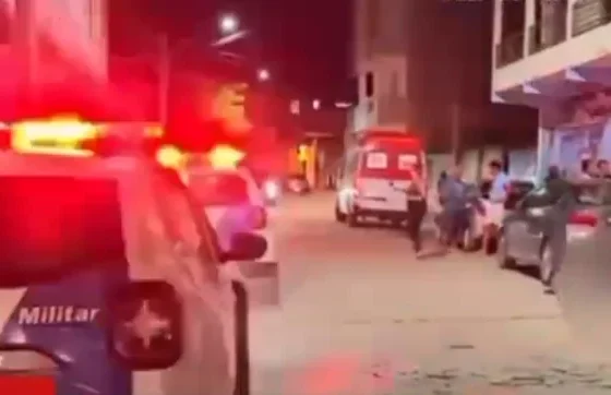 Mulher mata homem à facadas no meio da rua em Ibatiba