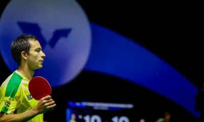 Calderano cai para chinês na semi e leva bronze na Copa do Mundo