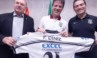 Fernando Diniz é anunciado como novo técnico do Corinthians